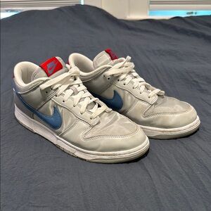 Nike Men's Dunk Low grey and blue size 10